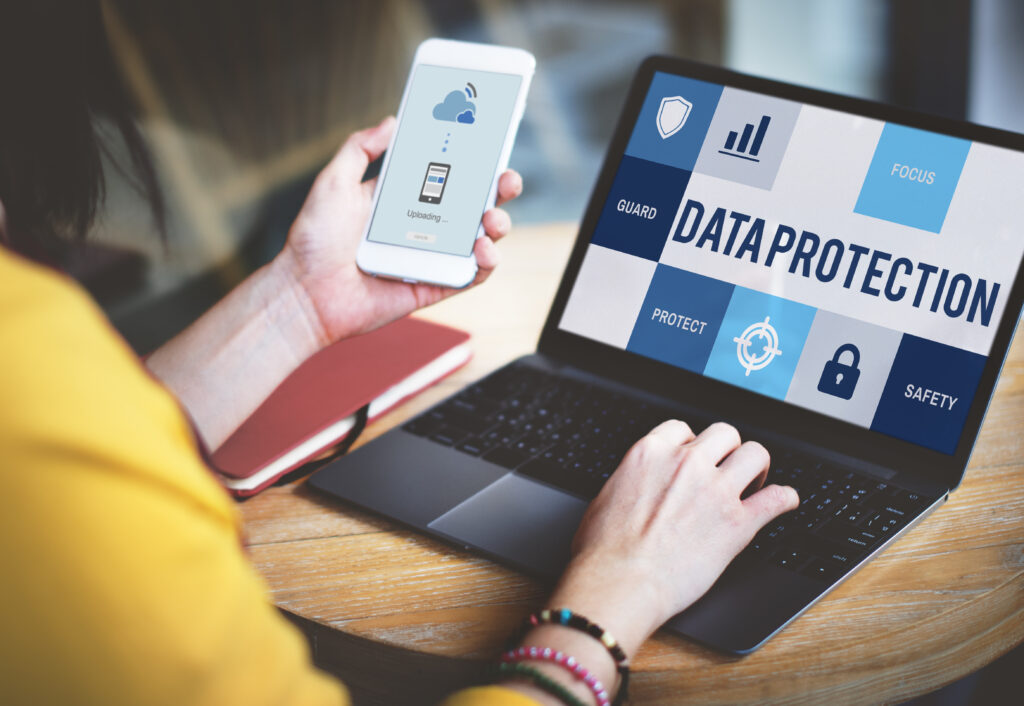 Datenschutz und Datensicherheit sind enorm wichtig für die digitale Zusammenarbeit.
Quelle: Shutterstock / Rawpixel.com
